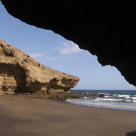 Centric 2 Bedrooms Apartment Near To The Beach - By Tenerifehints El Médano Kültér fotó