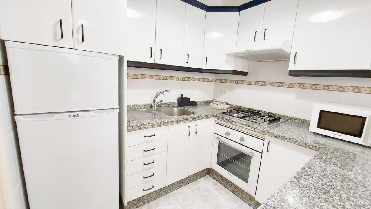 Centric 2 Bedrooms Apartment Near To The Beach - By Tenerifehints El Médano Kültér fotó